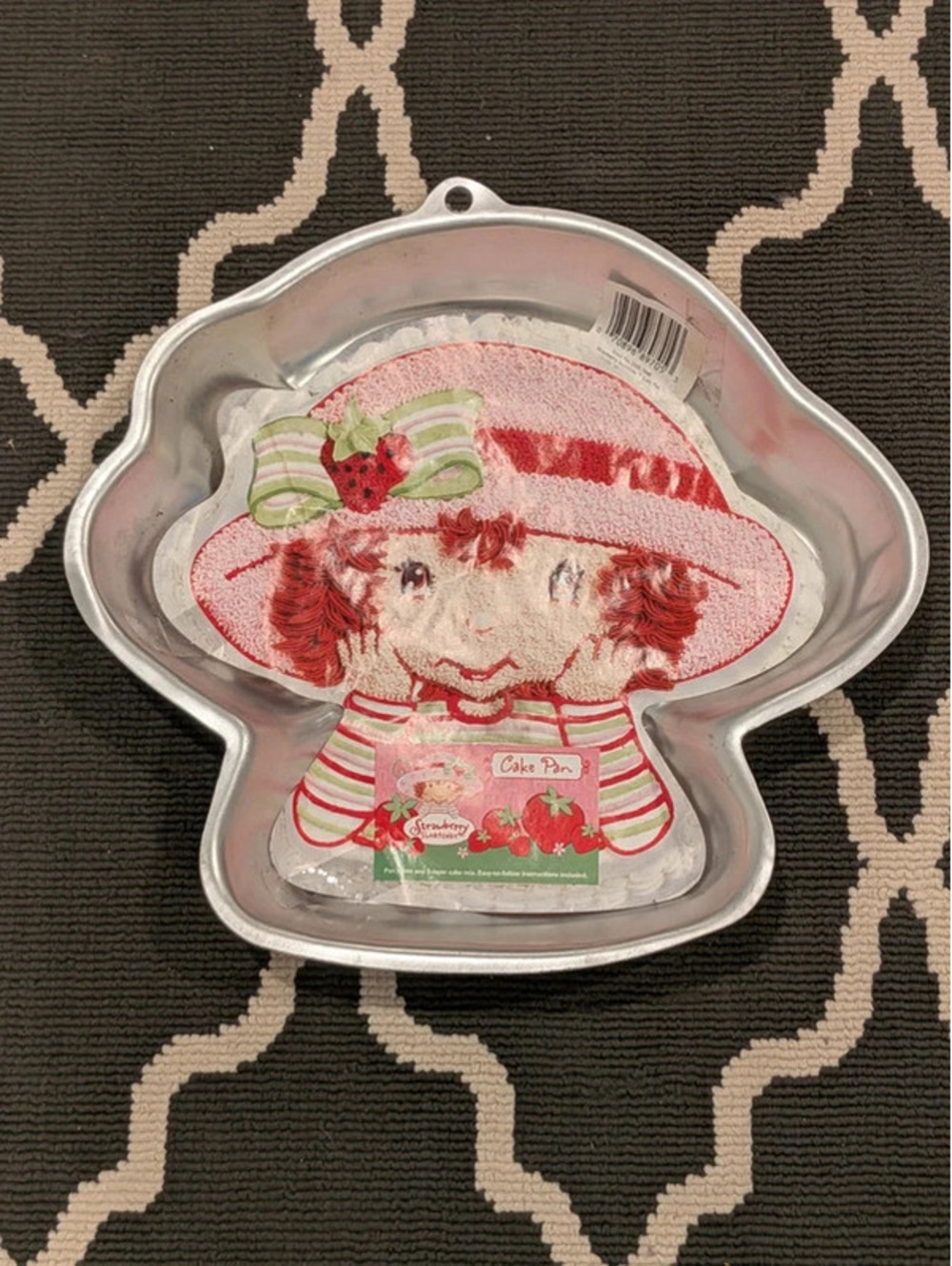 Vintage Strawberry Shortcake Wilton Character Cake Pan Retro Kitchen Baking
